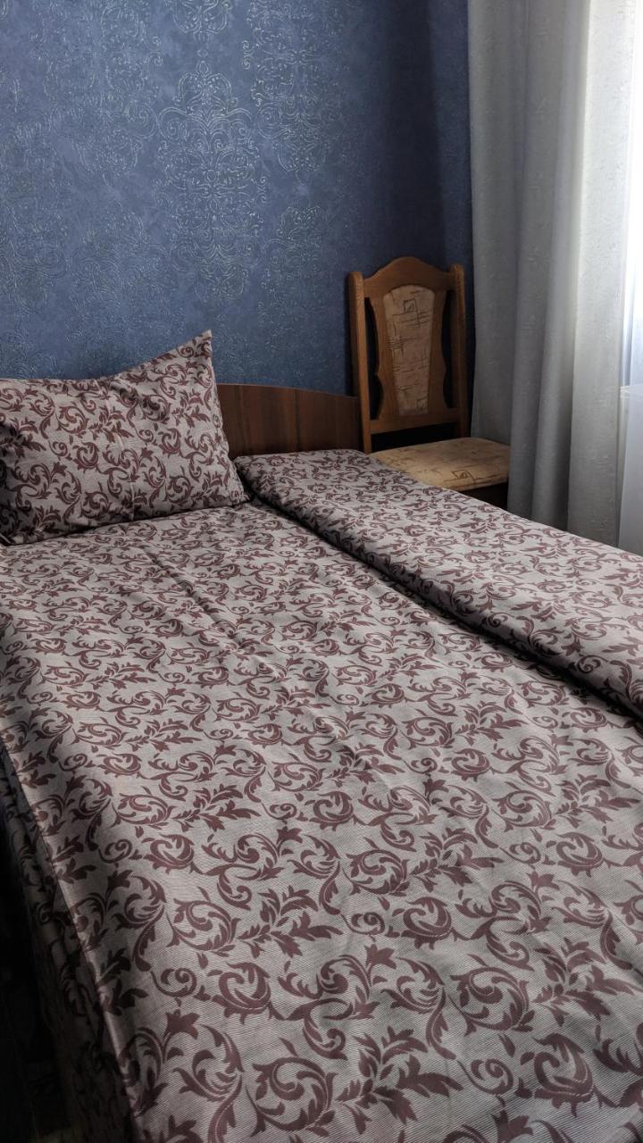 Karavan Hotell Bila Krynytsya  Exteriör bild