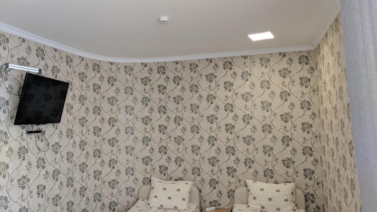Karavan Hotell Bila Krynytsya  Exteriör bild