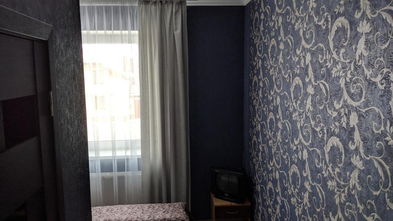 Karavan Hotell Bila Krynytsya  Exteriör bild